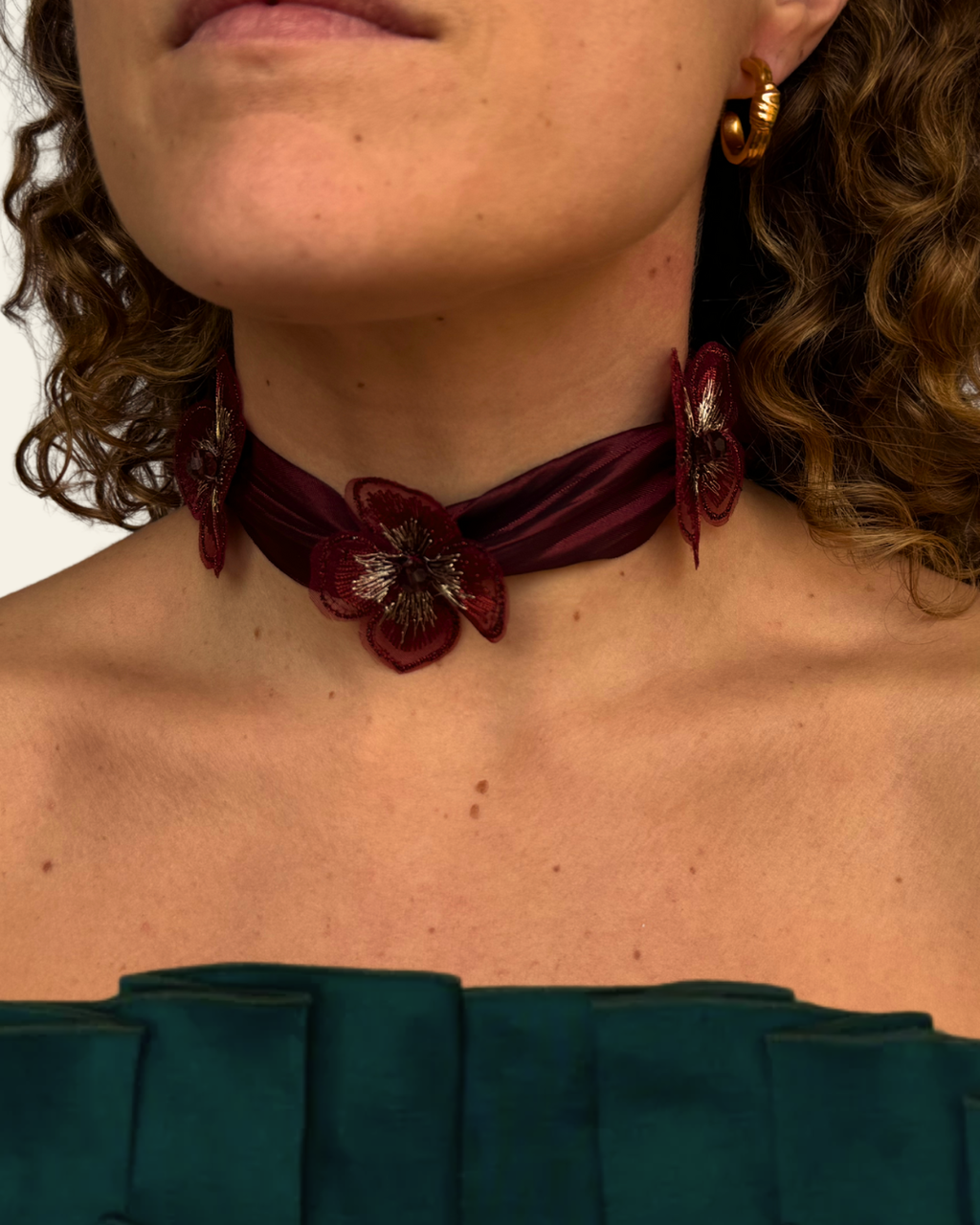 Choker Sevilla
